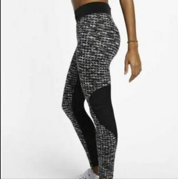 Nike Leggings - Picture 2 of 6